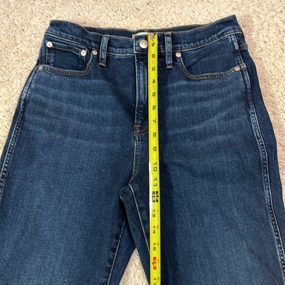 MADEWELL 28 The Perfect Vintage Jean with high waist and cropped hem, dark wash - Picture 8 of 12